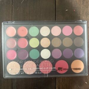 Beauty Trend Color Wonderland All-in-One Palette - Multi-Color